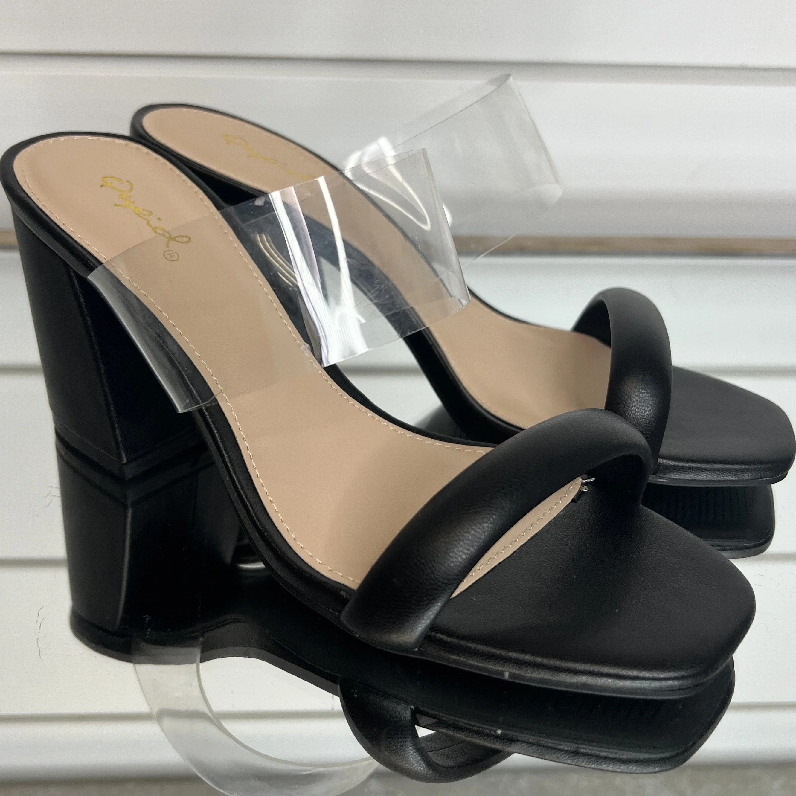 Effortlessly Chic Heels - 2 colors! - Image 2
