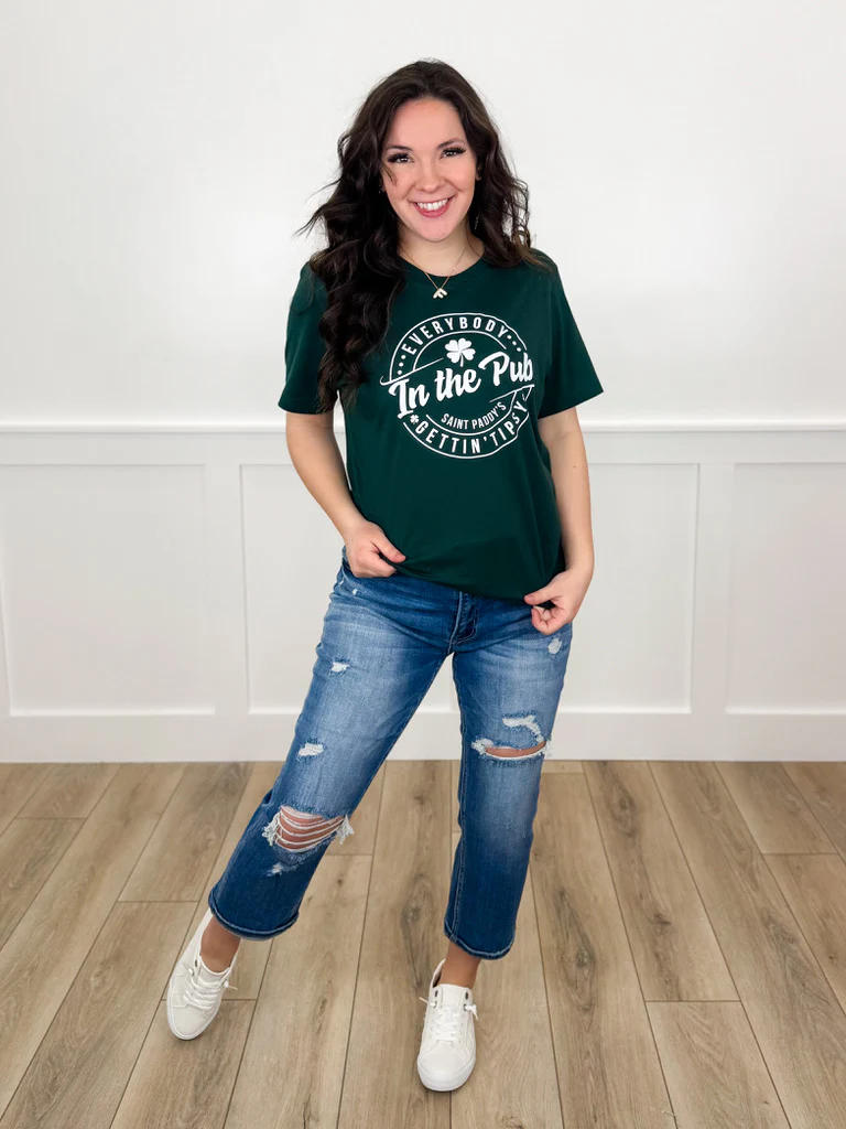 Everybody in the Pub Cotton Short Sleeve Green Avery Mae Graphic Tee Shirt - Image 3