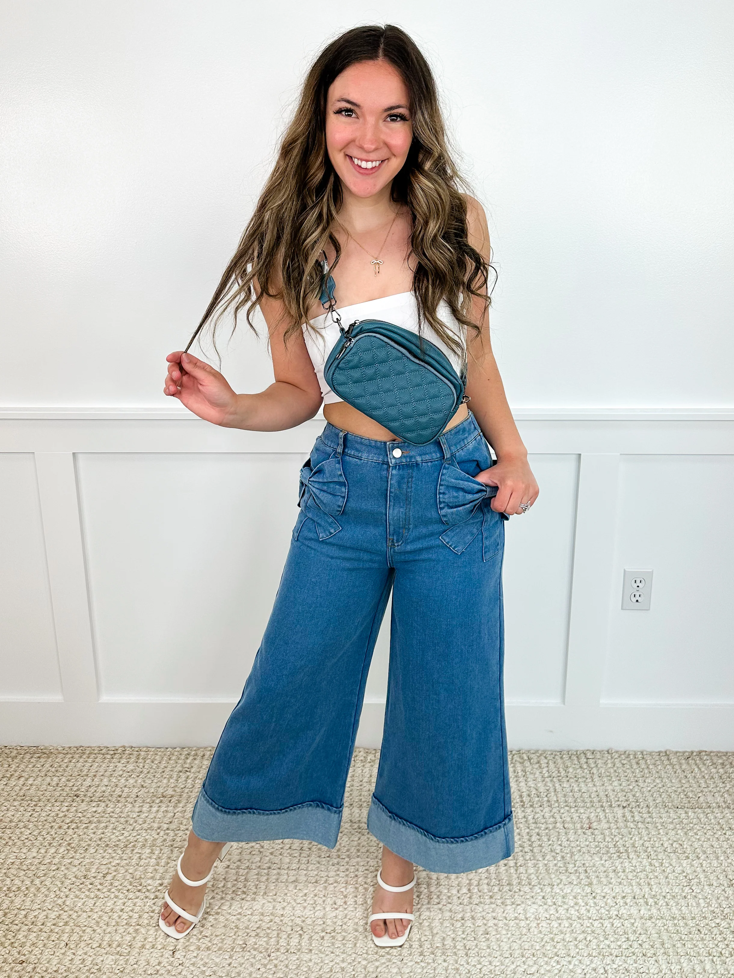 Get Ready to Applaud High-Rise Cotton Blend Wide Leg Medium Wash Avery Mae Bottoms