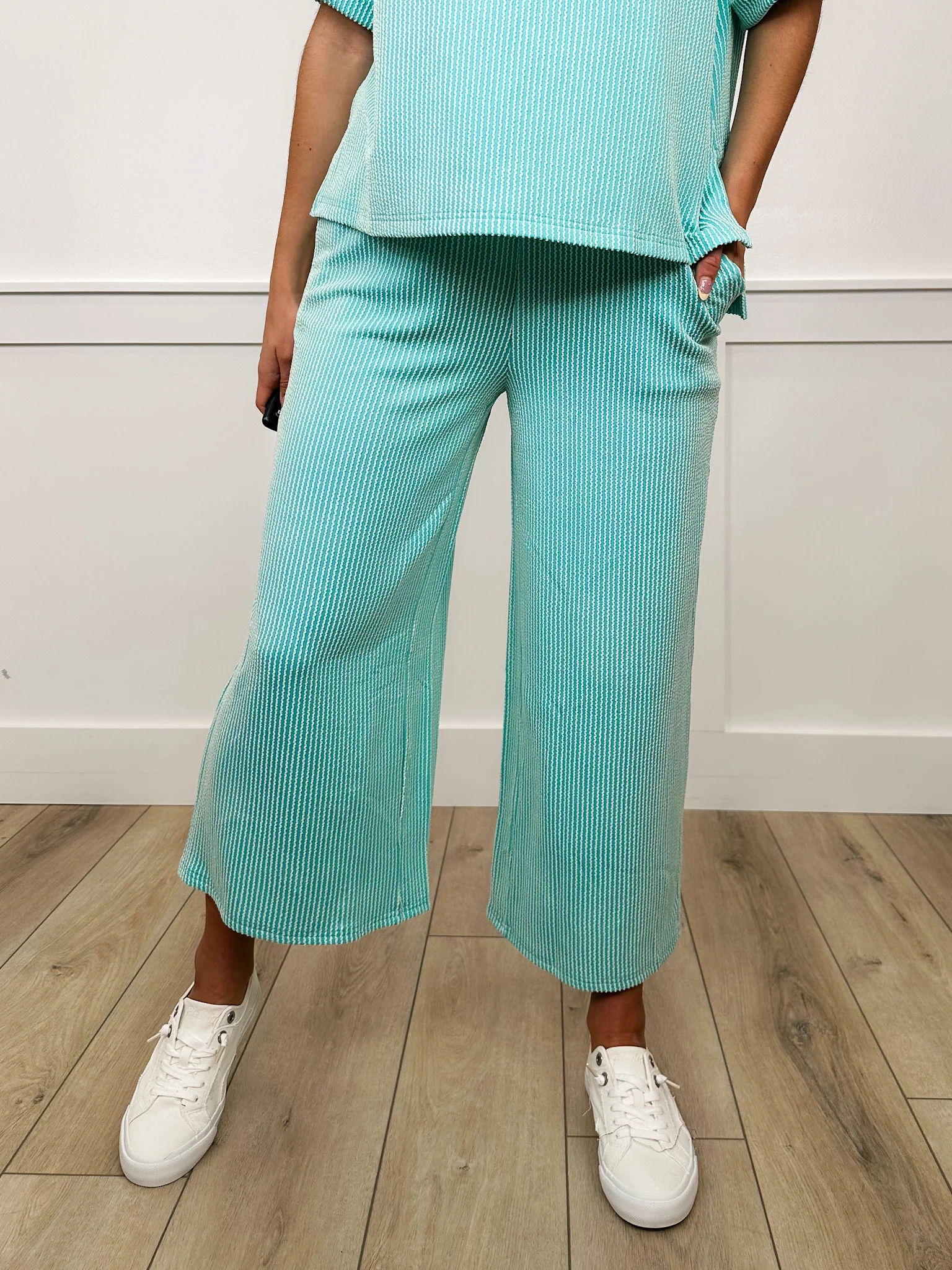 Got This Thing High-Rise Ribbed Wide Leg Avery Mae Capris - 2 colors! - Image 3