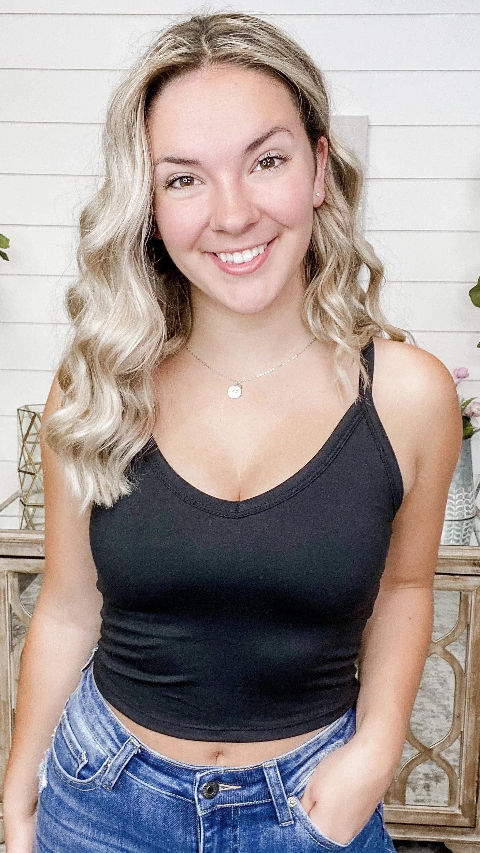 Basic Hey There Padded Cropped Tank Top - 5 colors! - Image 6