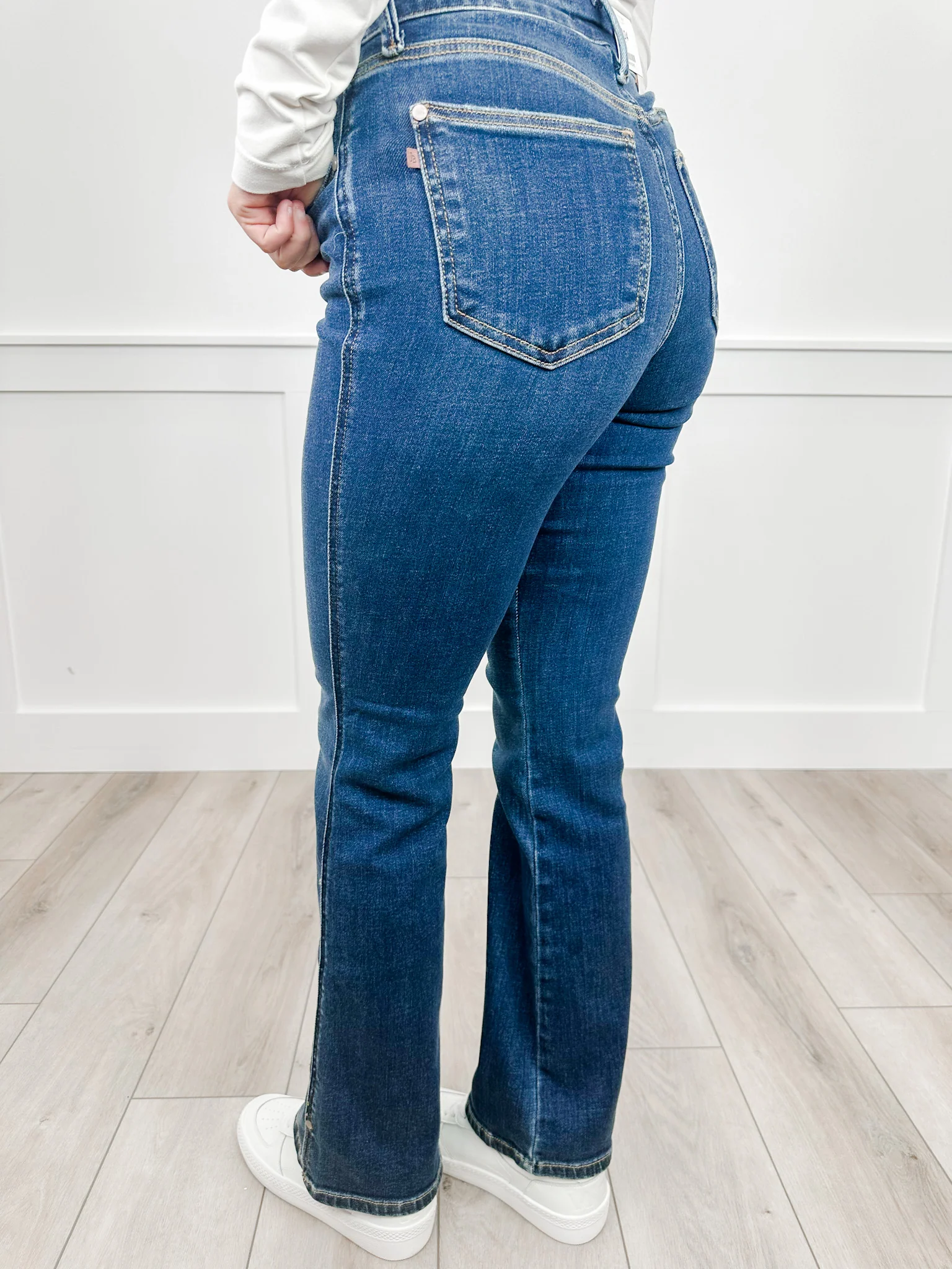 Judy Blue Lyla Mid-Rise Bootcut Jeans - Dark Wash (Non-Distressed) - Image 3