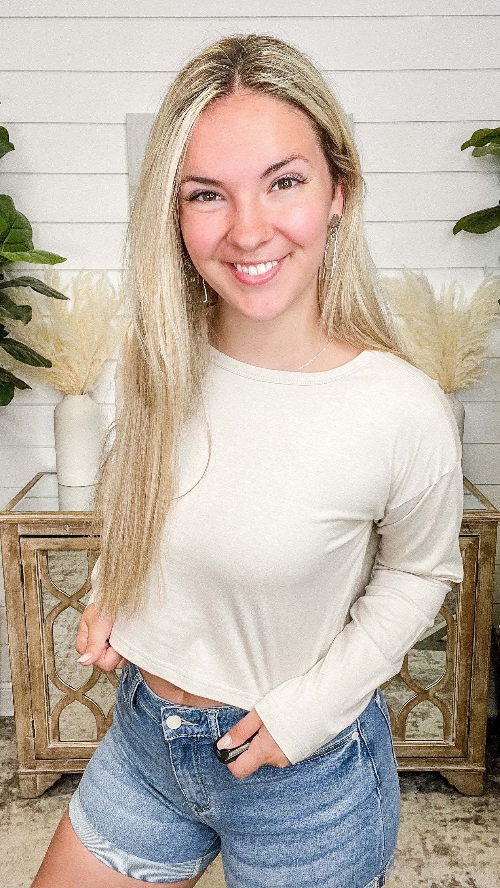 Nothin' Like You Easel Cropped Top - 2 colors! - Image 2