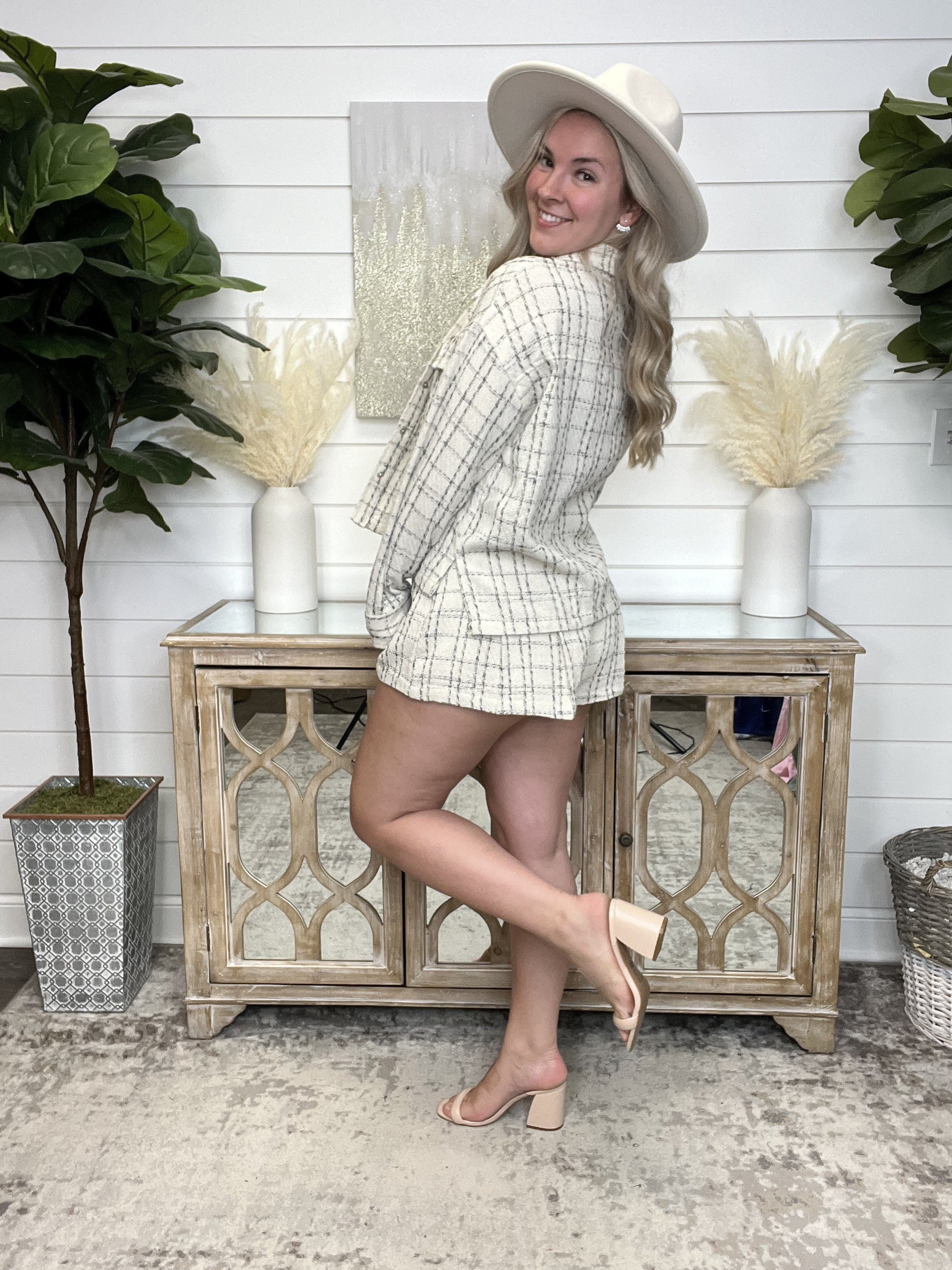 Strictly Speaking Cream High-Rise Shorts - Image 3