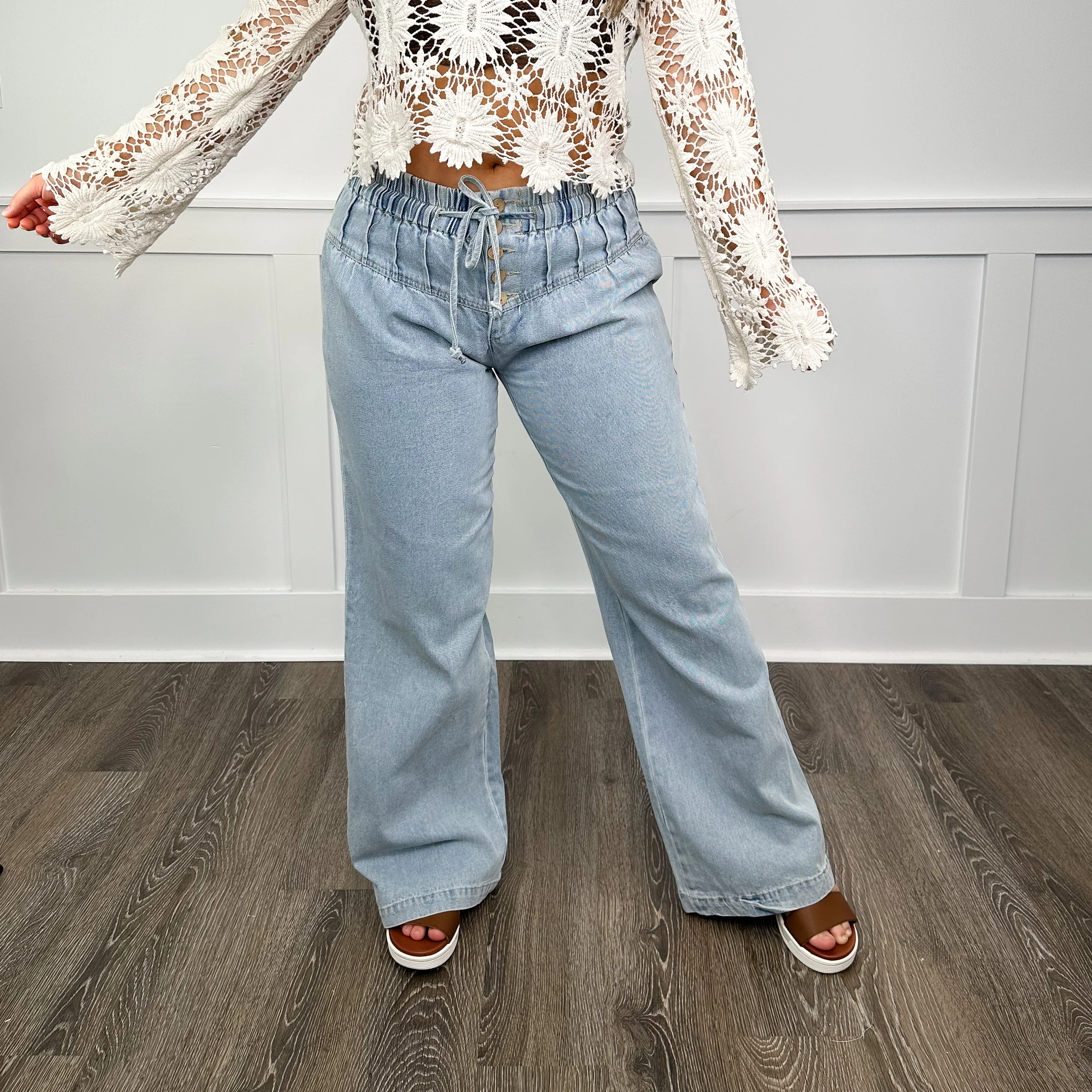 Try Me High-Rise Cotton Wide Leg Light Wash Avery Mae Jeans - Image 2