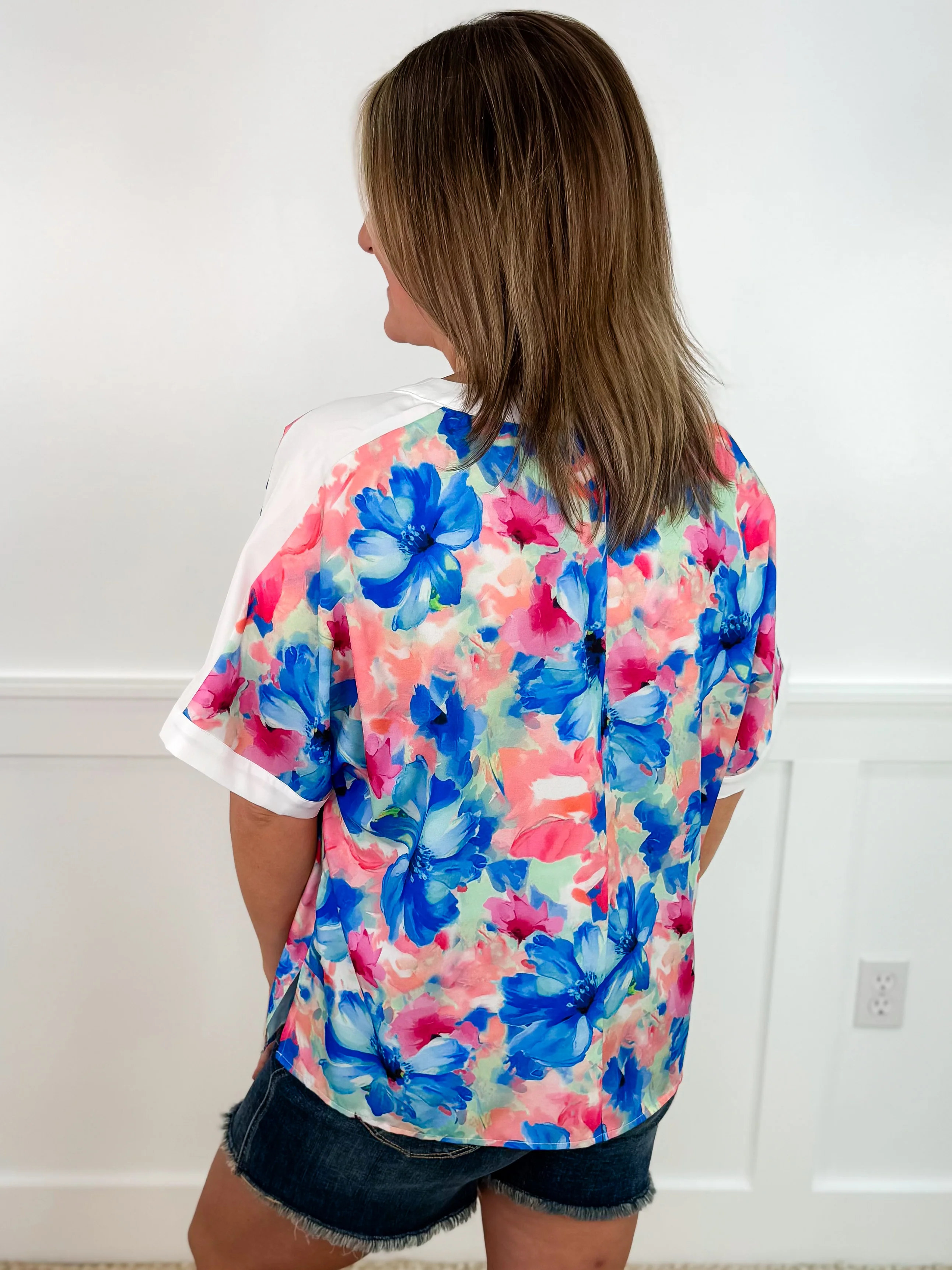 World of Florals Short Sleeve Blue Avery Mae Top - Image 2