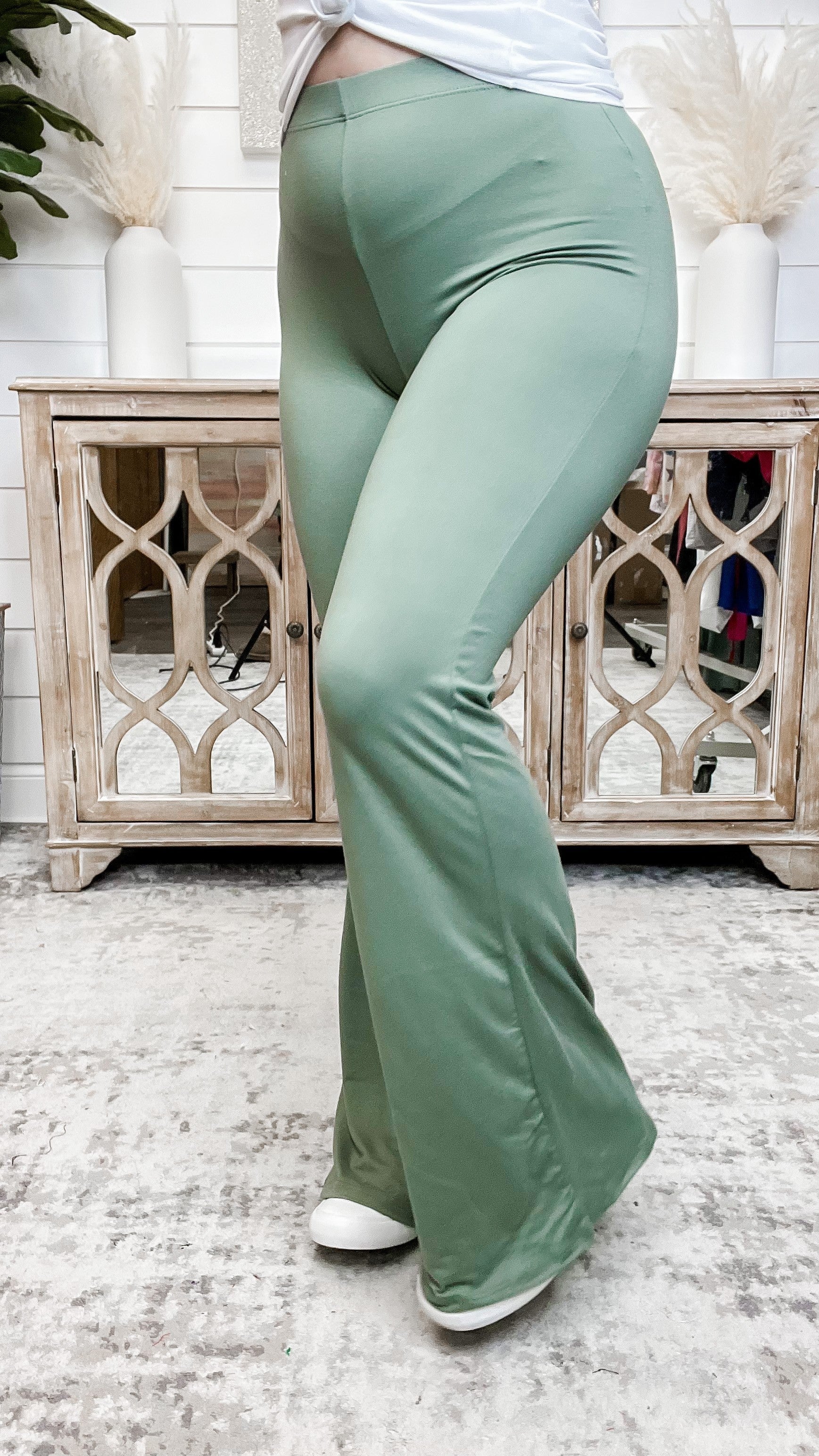 Worth it High-Rise Avery Mae Flare Bottoms - 3 colors! - Image 3
